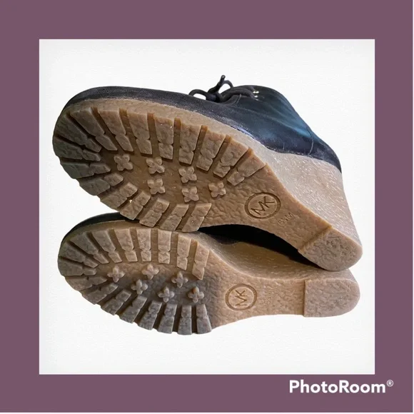 Michael Kors Bootie - Picture 4 of 13